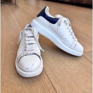 Alexander McQueen Women’s Oversized Chunky White Sneakers Blue Patent Trim US 7